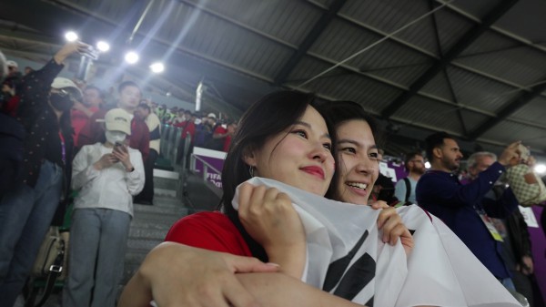 Đỗ Hùng từ Qatar: CĐV Hàn Quốc vỡ òa cảm xúc khi đội nhà vào vòng 1/8