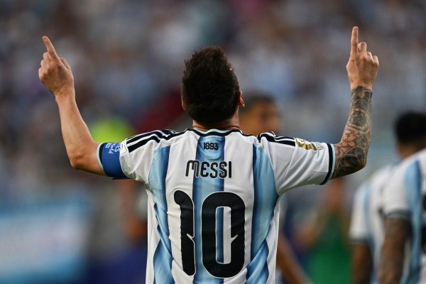 Messi đã gọi, liệu Ronaldo có trả lời? Messi đã gọi, liệu Ronaldo có trả lời?