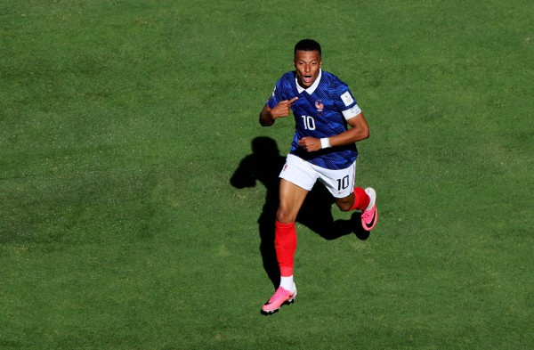 Messi và Mbappe sẽ đua nhau làm điều thần kỳ, khiến kỷ lục World Cup của Klose thành... dĩ vãng Messi và Mbappe sẽ đua nhau làm điều thần kỳ, khiến kỷ lục World Cup của Klose thành... dĩ vãng