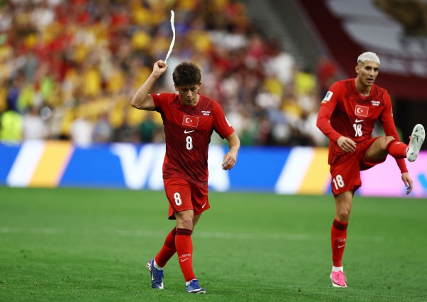 Úc phá dớp ngoạn mục tại World Cup, thắng Thổ Nhĩ Kỳ 2-0: Ngôi sao trẻ làm điều cực khó tin Úc phá dớp ngoạn mục tại World Cup, thắng Thổ Nhĩ Kỳ 2-0: Ngôi sao trẻ làm điều cực khó tin