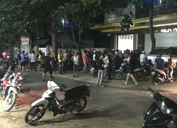 Cán bộ huyện đâm nhau ở quán karaoke, 1 người chết tại chỗ