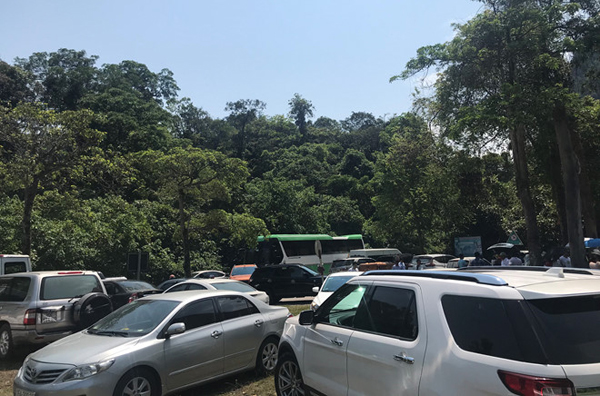 Chen chúc nhau lên Thiên Đường