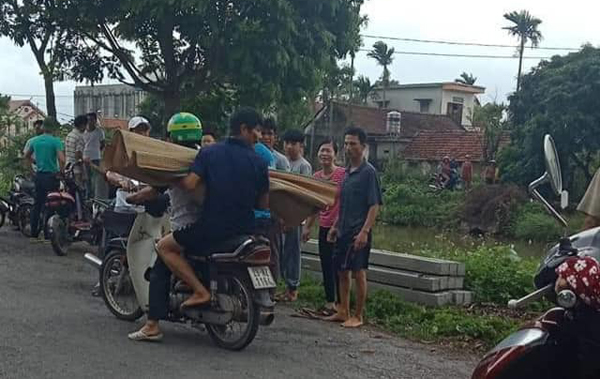 Nam Định: Tìm thấy thi thể bé trai dưới sông cùng xe đạp