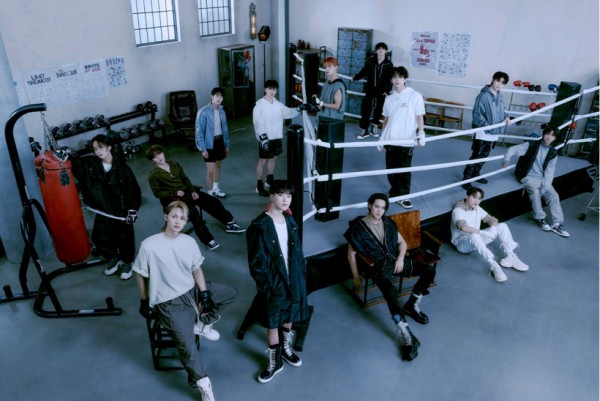 Album 'FML' của SEVENTEEN trở thành Album K-pop đầu tiên đạt kỷ lục