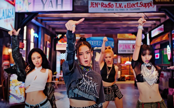 BLACKPINK phá kỉ lục 13 năm, trở thành Nghệ sĩ có nhiều lượt xem nhất trên YouTube