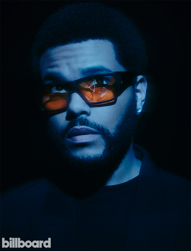 "Blinding Light" của The Weeknd - Bản hit lớn nhất mọi thời đại trên Billboard