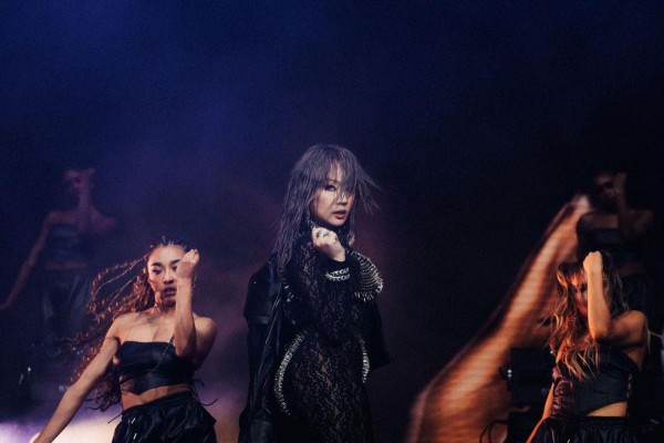 CL tiết lộ lý do nhóm nhạc 2NE1 tái hợp trên sân khấu Coachella