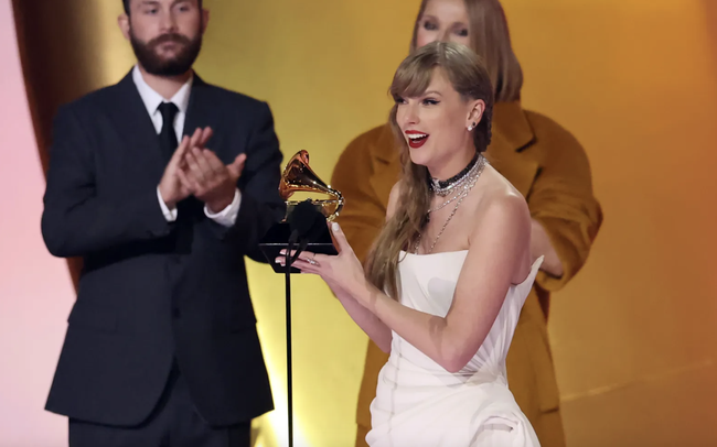 Chiến thắng tại Grammy 2024: Taylor Swift phá kỷ lục, loạt nghệ sĩ nữ đại thắng