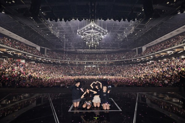 Giá vé concert K-Pop tăng “chóng mặt”, người hâm mộ phẫn nộ