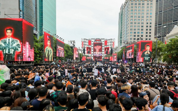 Hơn 20.000 khán giả "cháy" cùng Sơn Tùng M-TP, Trúc Nhân, Đức Phúc... trong đêm nhạc Y- FEST 2023