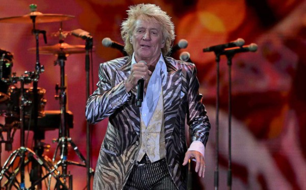 Huyền thoại Rod Stewart từ bỏ Rock’n Roll, thử sức với thể loại âm nhạc mới