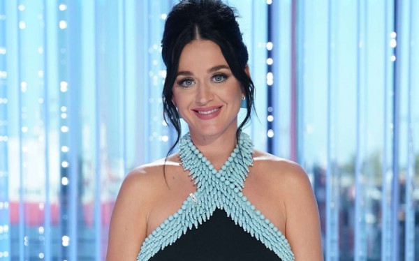 Katy Perry hé lộ album mới, chuẩn bị tour diễn vòng quanh thế giới
