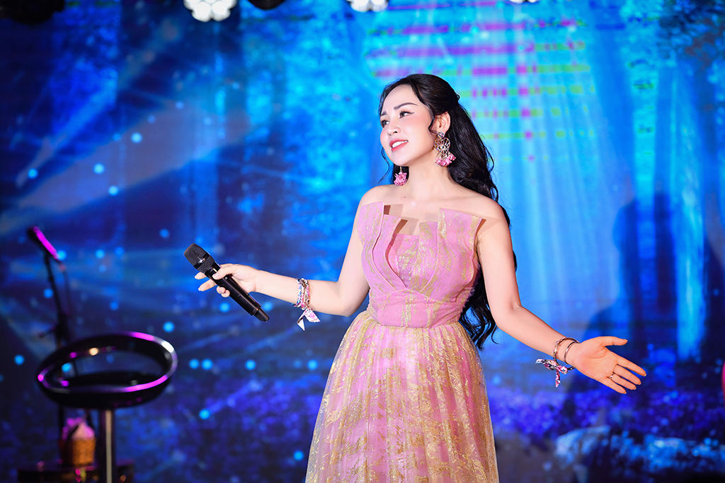 Minishow "Ly" của Sao Mai Khánh Ly: Đêm nhạc hạnh phúc