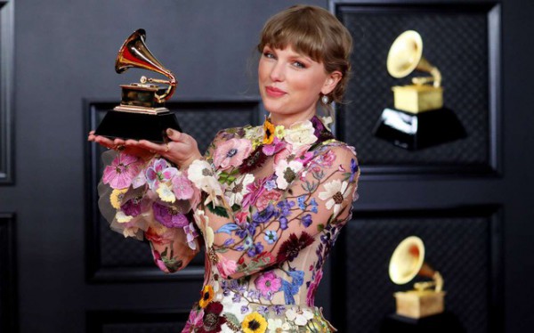 Những nghệ sĩ nào có thể làm nên lịch sử tại Grammy 2024?