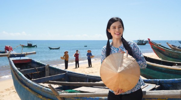 Thi Phượng ra mắt MV “Quảng Bình quê ta ơi” dành tặng quê hương