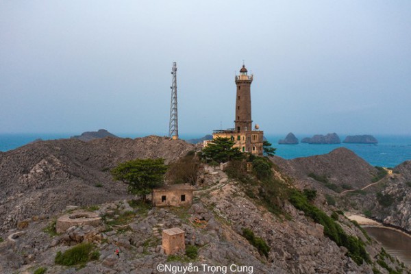 Bộ ảnh đẹp mê hồn về hòn đảo không phải ai cũng được đặt chân đến ở Hải Phòng Bộ ảnh đẹp mê hồn về hòn đảo không phải ai cũng được đặt chân đến ở Hải Phòng