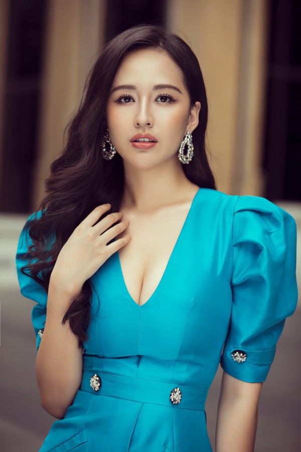 Nhan sắc hoa hậu cao nhất Việt Nam lúc đăng quang: 35 tuổi vẫn tỏa sáng