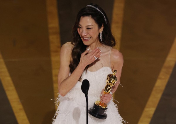 Đằng sau lời phát biểu nhận giải Oscar ở tuổi ngoài 60 của Dương Tử Quỳnh là “triệu điều” nhắn gửi