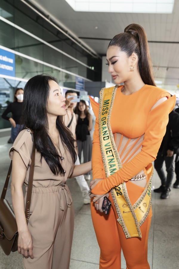 Đoàn Thiên Ân lên đường đến Indonesia thi Hoa hậu Hòa bình Quốc tế 2022