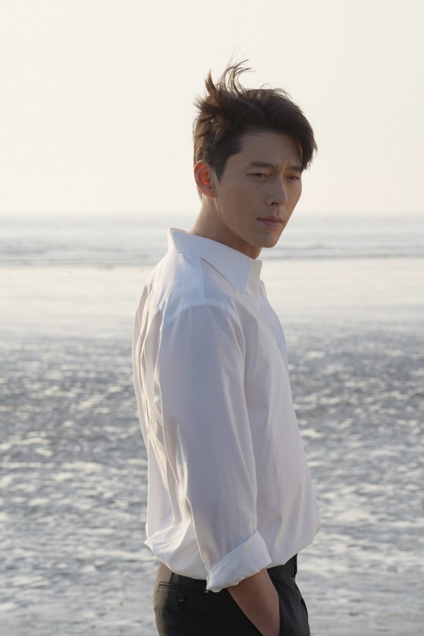 "Ông bố bỉm sữa" Hyun Bin lộ nhan sắc thật không chỉnh sửa, tuổi 41 có còn phong độ nam thần?