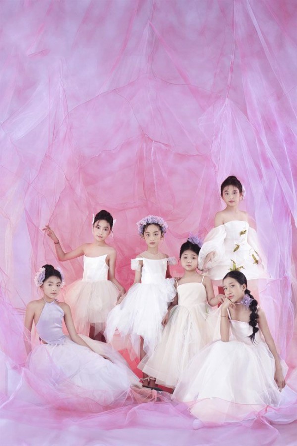 11 mẫu nhí Việt Nam sẵn sàng chinh phục tuần lễ thời trang Thượng Hải