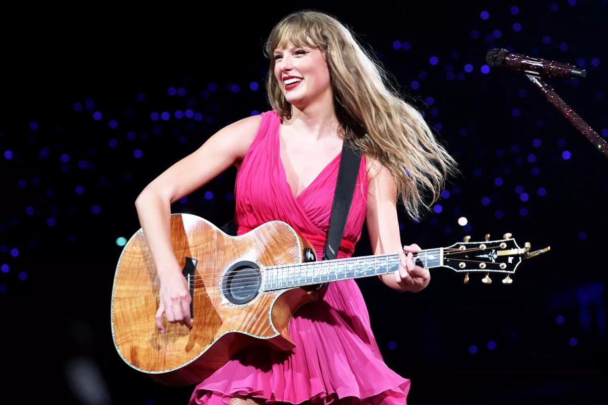 Cận cảnh những bộ cánh ấn tượng của Taylor Swift trong Eras Tour ở châu Âu