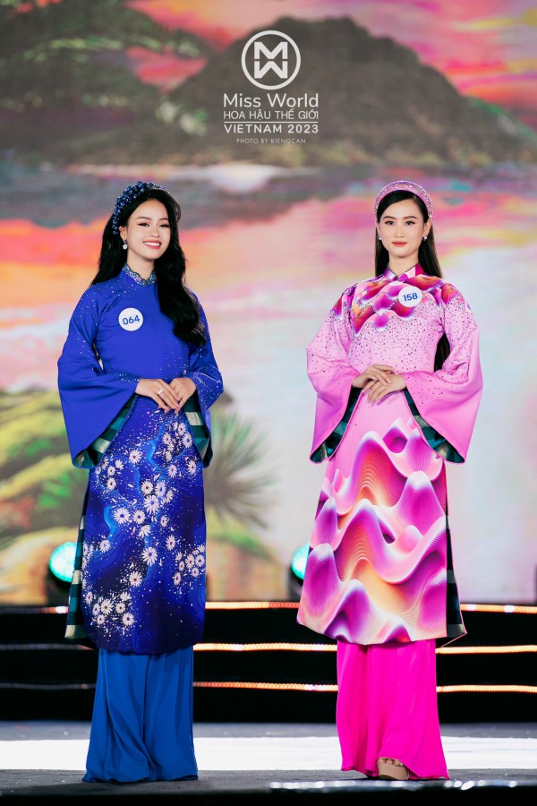 Mãn nhãn BST "Sóng" của NTK Việt Hùng trong đêm CK Miss World Vietnam 2023