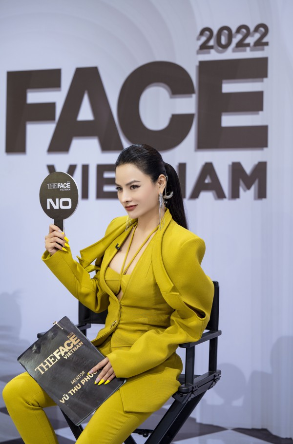 Phong cách thời trang của Vũ Thu Phương khi làm giám khảo The Face miền Bắc