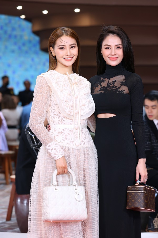 Dàn sao Việt ấn tượng với show thời trang “Bước chân di sản”