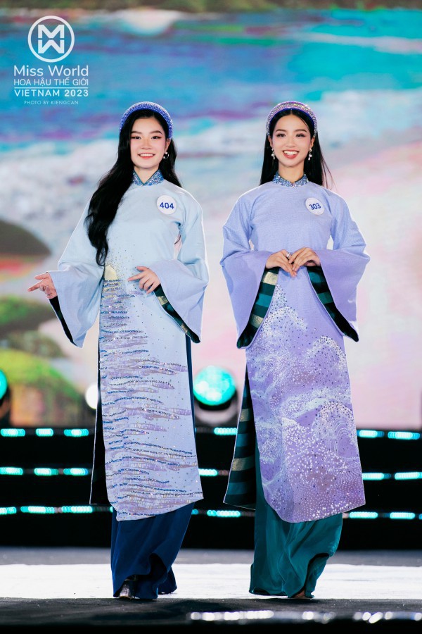 Mãn nhãn BST “Sóng” của NTK Việt Hùng trong đêm CK Miss World Vietnam 2023 Mãn nhãn BST “Sóng” của NTK Việt Hùng trong đêm CK Miss World Vietnam 2023