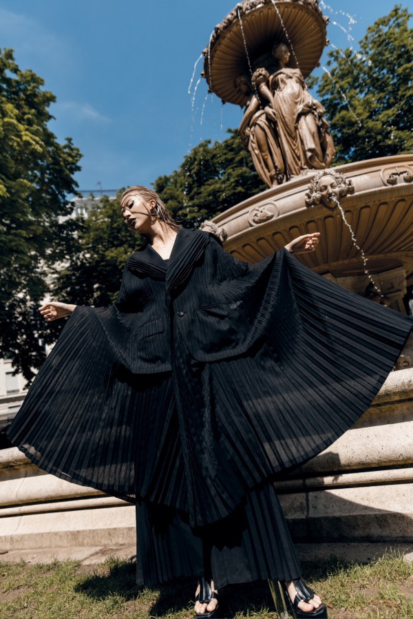 Quỳnh Anh Shyn lọt top sao mặc đẹp tại Paris Men’s Fashion Week Quỳnh Anh Shyn lọt top sao mặc đẹp tại Paris Men’s Fashion Week