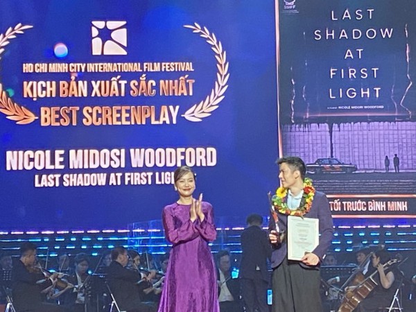 'Song lang' thắng giải Phim TP.HCM, Philippines giành 'Ngôi sao vàng' HIFF