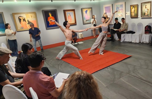 100 người phụ nữ đương đại đối thoại qua triển lãm 'Her'