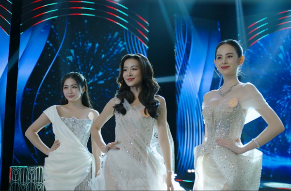 4 người đẹp Việt đóng phim về góc khuất đời sống hoa hậu