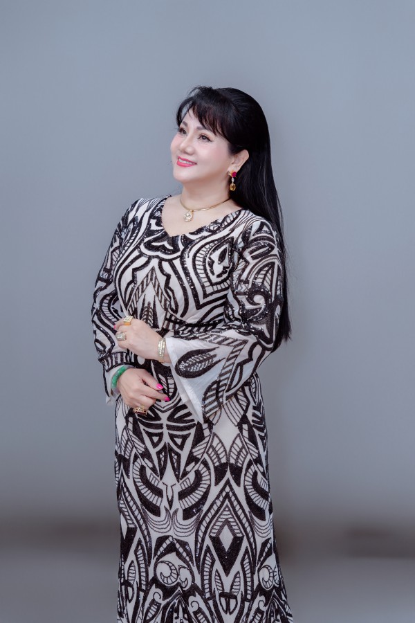 40 năm làm nghệ thuật, ‘nữ hoàng rock’ ra sao ở tuổi 62? 40 năm làm nghệ thuật, ‘nữ hoàng rock’ ra sao ở tuổi 62?