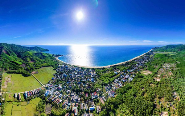 Bãi biển Lộ Diêu - nàng tiên chưa được đánh thức Bãi biển Lộ Diêu - nàng tiên chưa được đánh thức