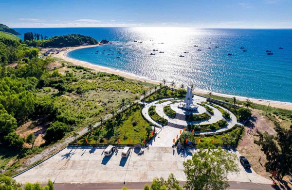 Bãi biển Lộ Diêu - nàng tiên chưa được đánh thức Bãi biển Lộ Diêu - nàng tiên chưa được đánh thức