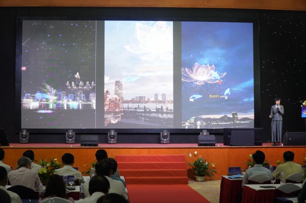 Báo chí tạo cú hích đưa du lịch Việt vươn xa Báo chí tạo cú hích đưa du lịch Việt vươn xa