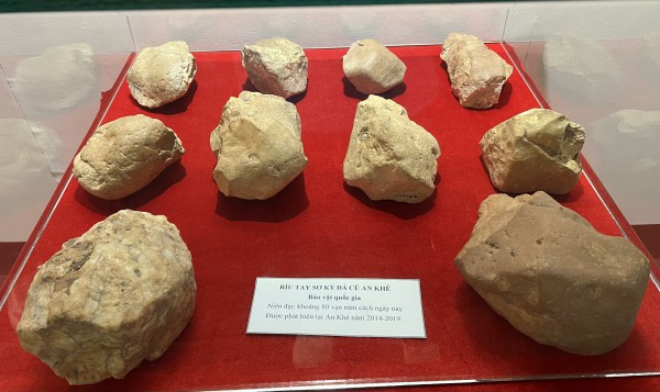 Bảo vật quốc gia: Bộ sưu tập công cụ đá 800.000 tuổi độc nhất vô nhị