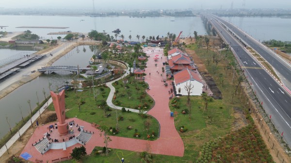 Bến phà Gianh thành công viên tưởng niệm, đánh thức ký ức tàu không số huyền thoại Bến phà Gianh thành công viên tưởng niệm, đánh thức ký ức tàu không số huyền thoại