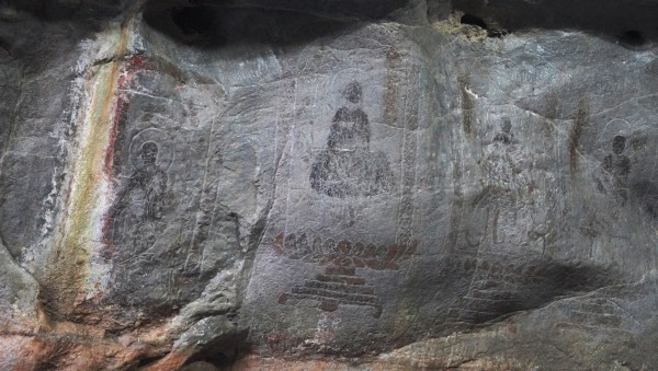 Bí ẩn 18 bức tranh ma nhai về các vị la hán trong động Liên Hoa Bí ẩn 18 bức tranh ma nhai về các vị la hán trong động Liên Hoa