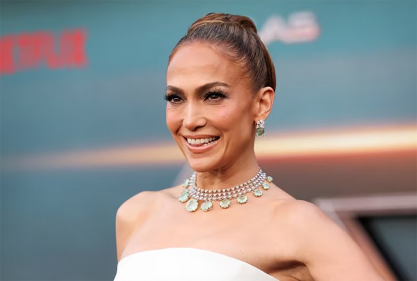 Buổi ra mắt phim ‘Unstoppable’ của Jennifer Lopez bị hủy