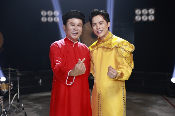 Ca sĩ Minh Sang kết hợp NSND Hữu Quốc trong MV nhạc cổ động Ca sĩ Minh Sang kết hợp NSND Hữu Quốc trong MV nhạc cổ động