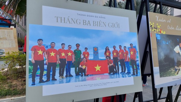Cận cảnh gần 100 châu bản triều Nguyễn về vùng biển Đà Nẵng lần đầu công bố