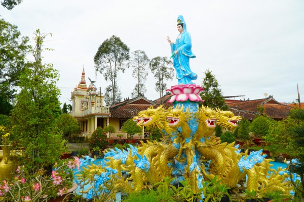 Chùa Tiên Châu nhuốm màu cổ tích Chùa Tiên Châu nhuốm màu cổ tích