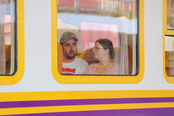 Chuyến tàu di sản miền Trung có gì sau khi được 'thay áo' mới? Chuyến tàu di sản miền Trung có gì sau khi được 'thay áo' mới?