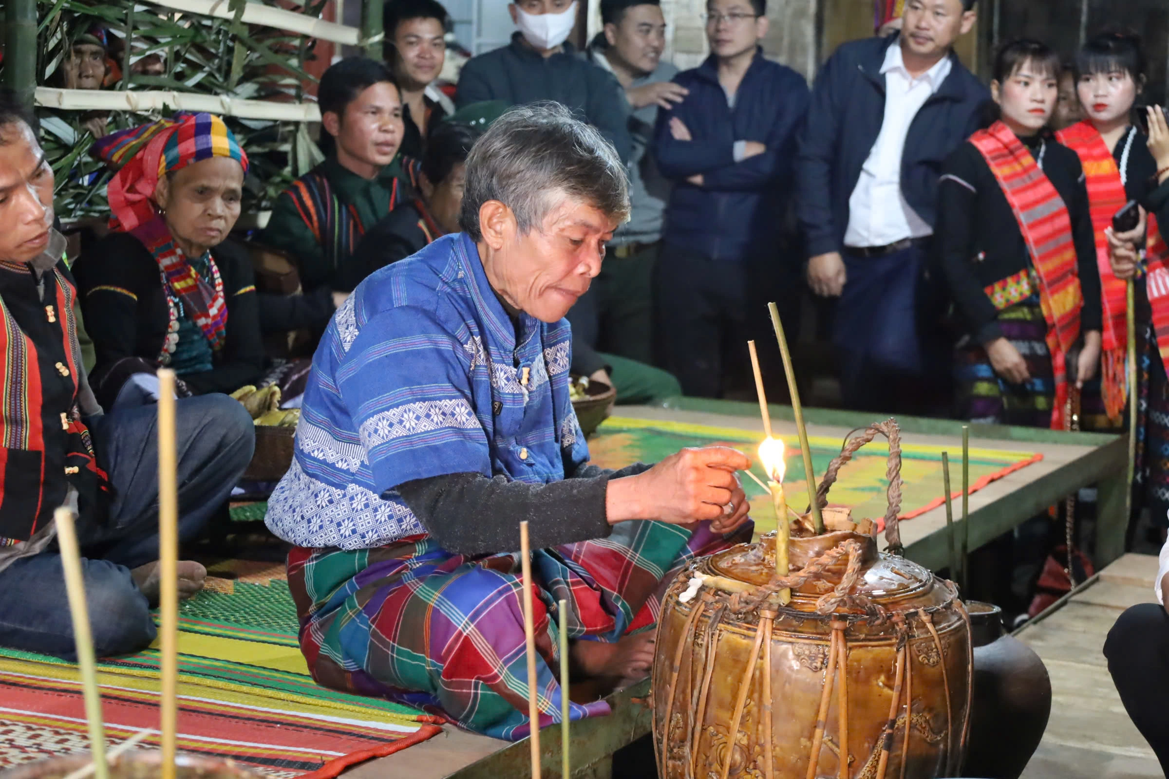 Có gì thú vị trong lễ hội đập trống, hò hẹn của đồng bào Ma Coong?