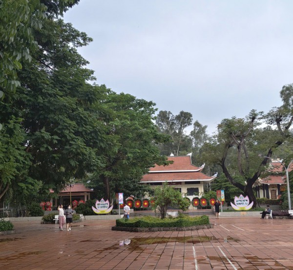 Công viên Lê Thị Riêng: Những ký ức lịch sử dưới lớp đất yên bình Công viên Lê Thị Riêng: Những ký ức lịch sử dưới lớp đất yên bình