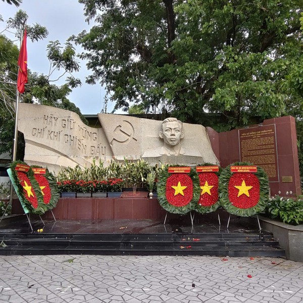 Công viên Lê Thị Riêng: Những ký ức lịch sử dưới lớp đất yên bình Công viên Lê Thị Riêng: Những ký ức lịch sử dưới lớp đất yên bình