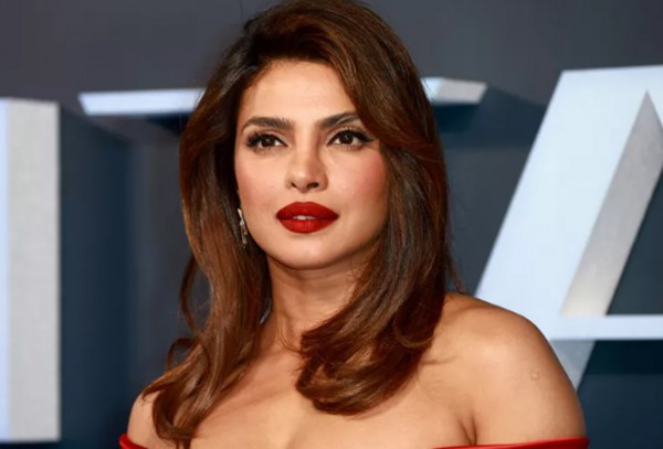 Cựu Hoa hậu Thế giới Priyanka Chopra Jonas bị 